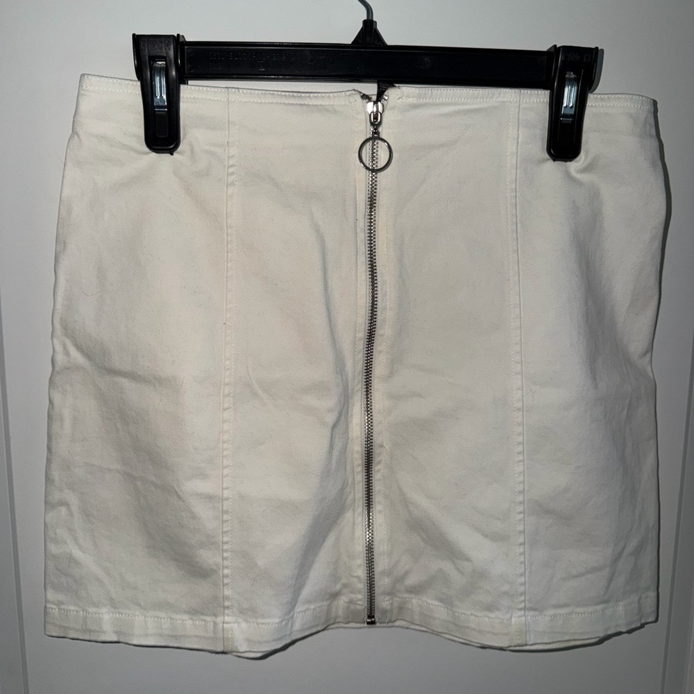 Forever 21 Cream Mini Skirt